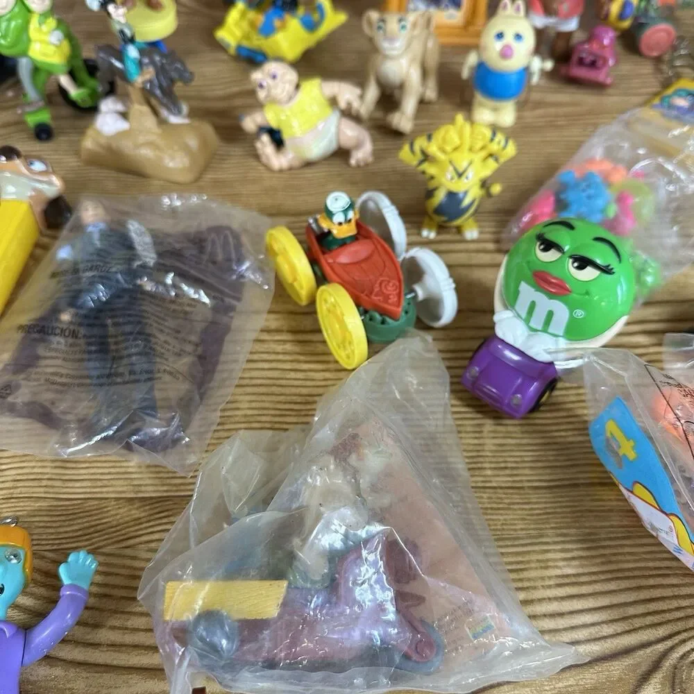 Vintage 1990's McDonalds Burger King Fast Food Toys Lot‎ Of 30 Happy Meal Toys